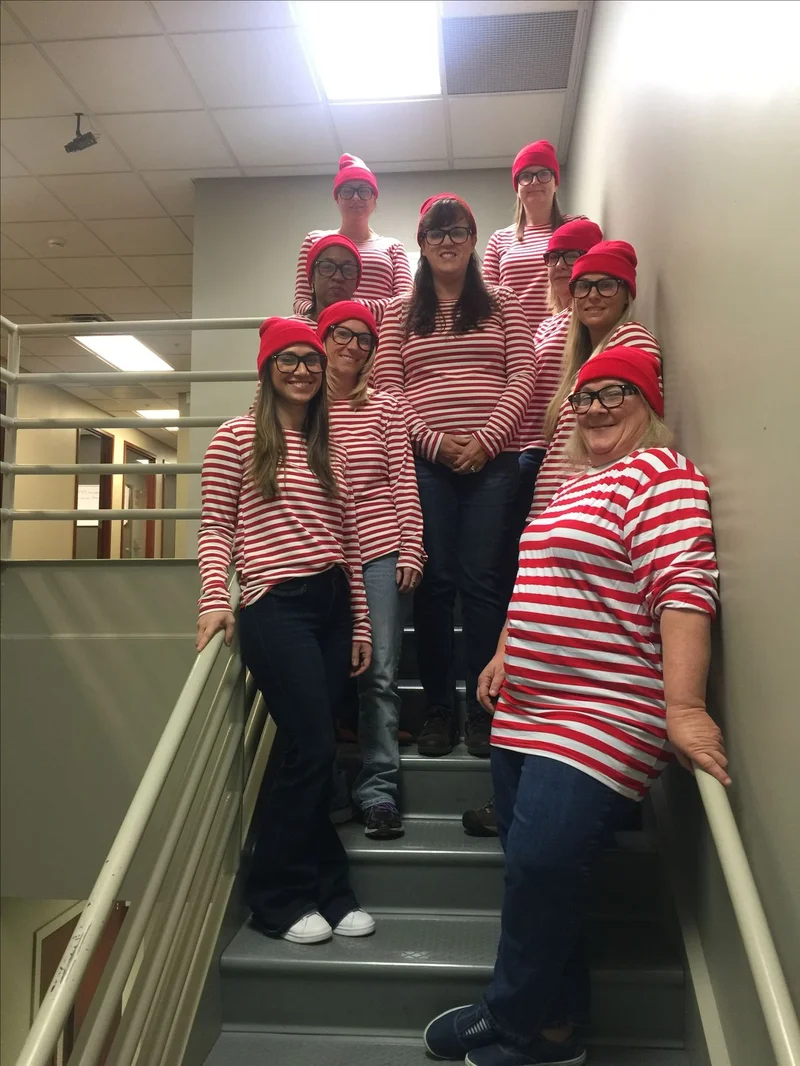 Real life Wenda costume inspiration - Candid